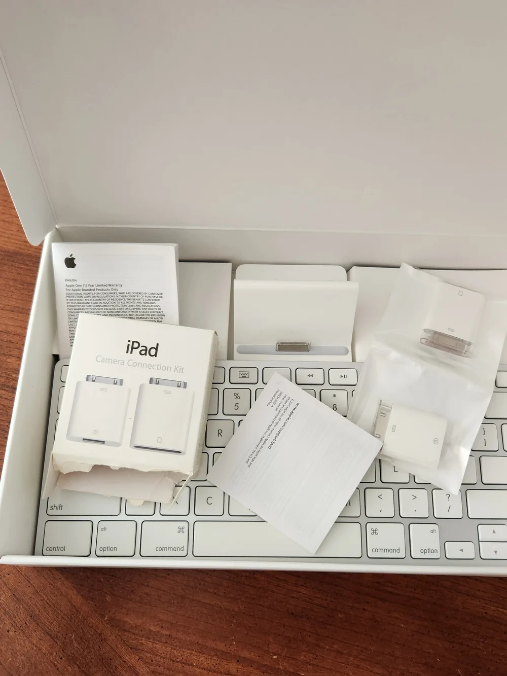 Apple iPad Keyboard Dock - White and Silver